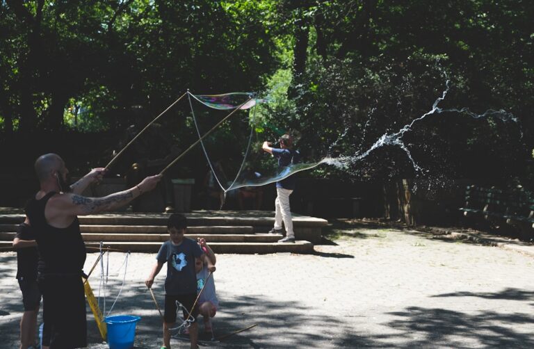 Codzienne eksperymenty – 5 pomysłów na naukę w kuchni i ogrodzie.