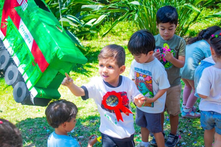 Nauka czytania: 7 sprytnych zabaw, które sprawią, że Twoje dziecko pokocha książki.